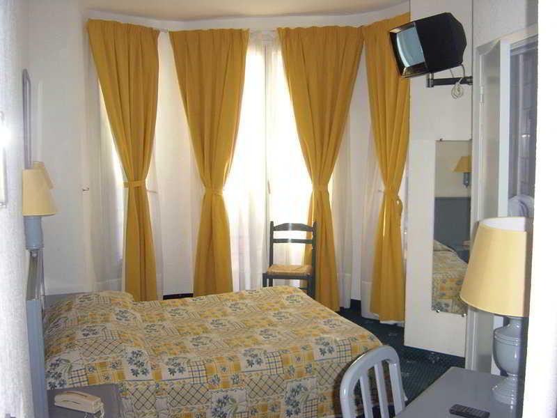 Hotel Les Pins Juan-les-Pins Rom bilde